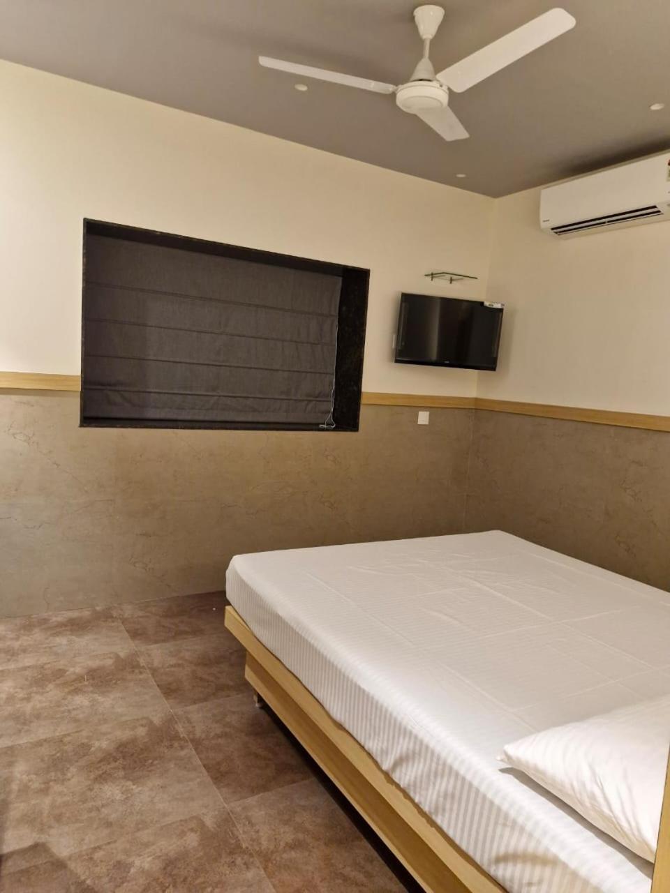 Avenue 10 Boutique Hotel Pune Exterior photo